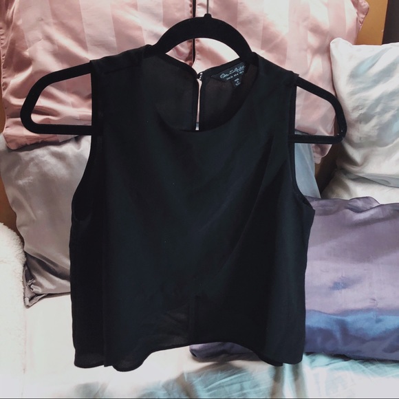 Black sleeveless blouse - Picture 1 of 6